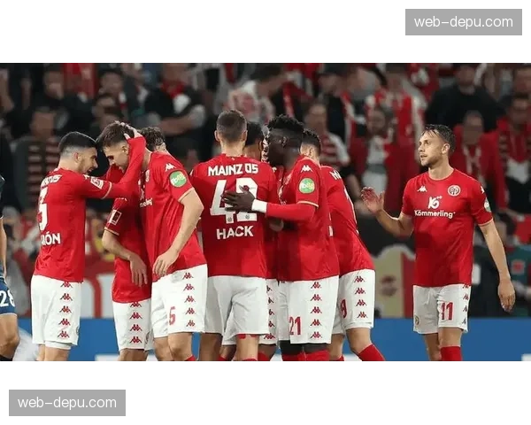 科隆1-1战平美因茨，两队各取一分但保级压力未减