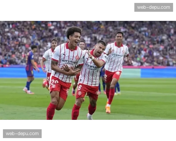 从保级到欧战区的逆袭：通讯记录赫罗纳主帅米歇尔在2025-26赛季的征程。