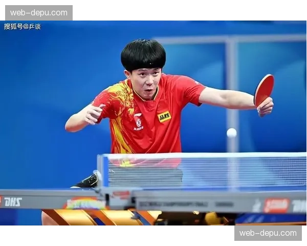 突发：菲律宾选手试举时肘部不适，经检查后退出比赛